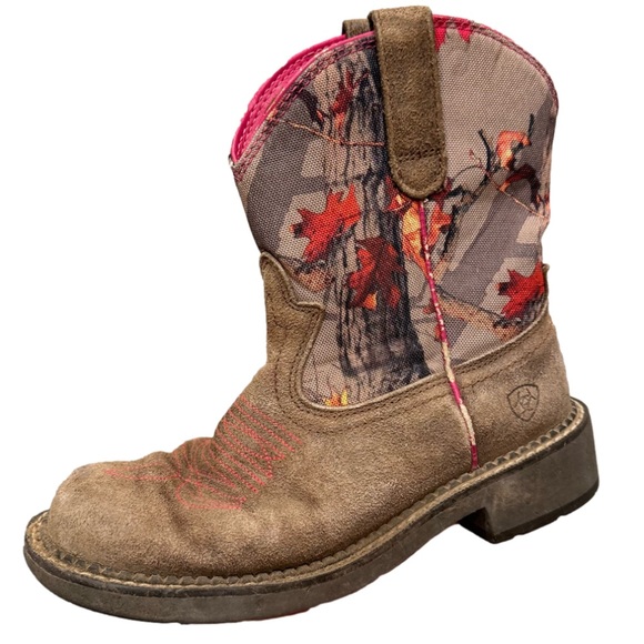 Ariat Shoes - Ariat fat baby suede brown leather cowboy cowgirl western boot camo round pink